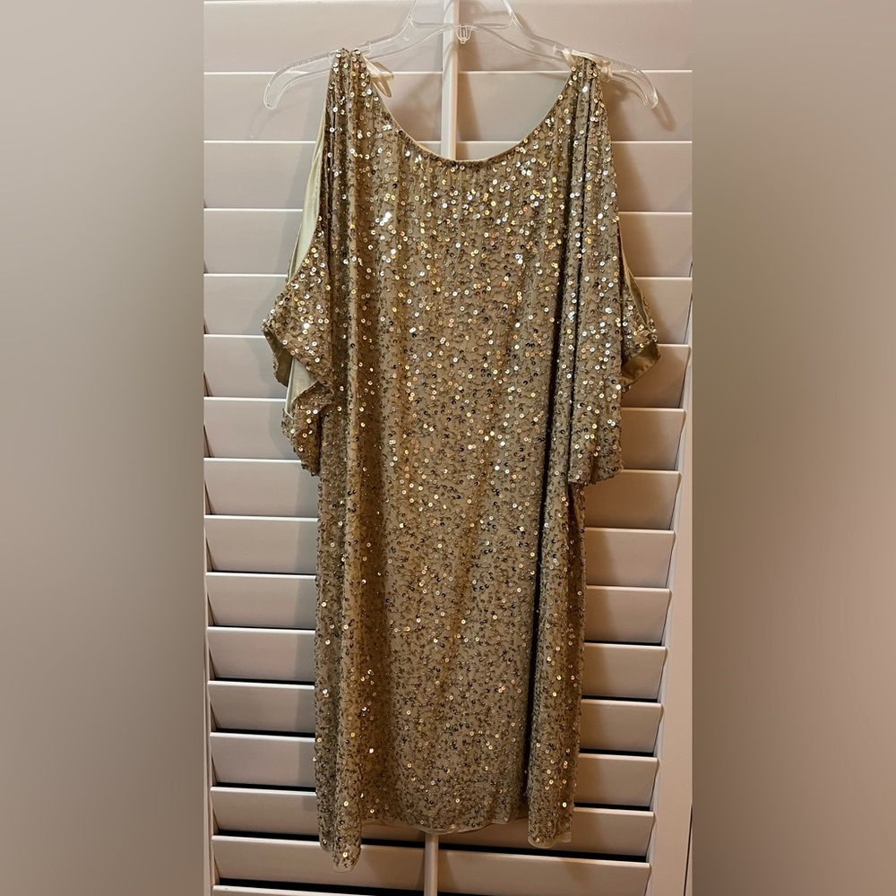 Aidan Mattox gold beaded cold shoulder cocktail dress